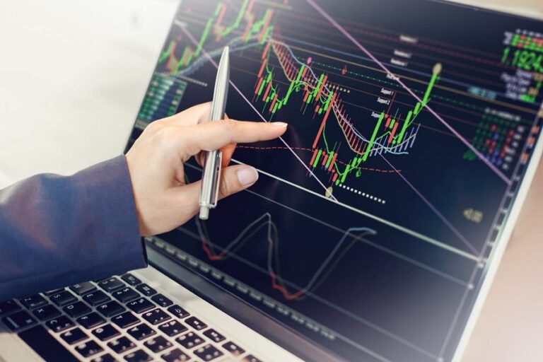 24. The First Things to Look for in the Chart
